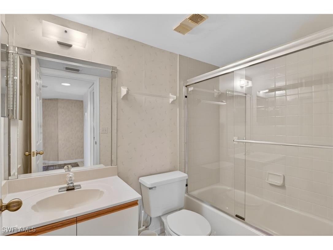 6945 Dennis Circle #I201 Naples FL 34104 226000172 image20