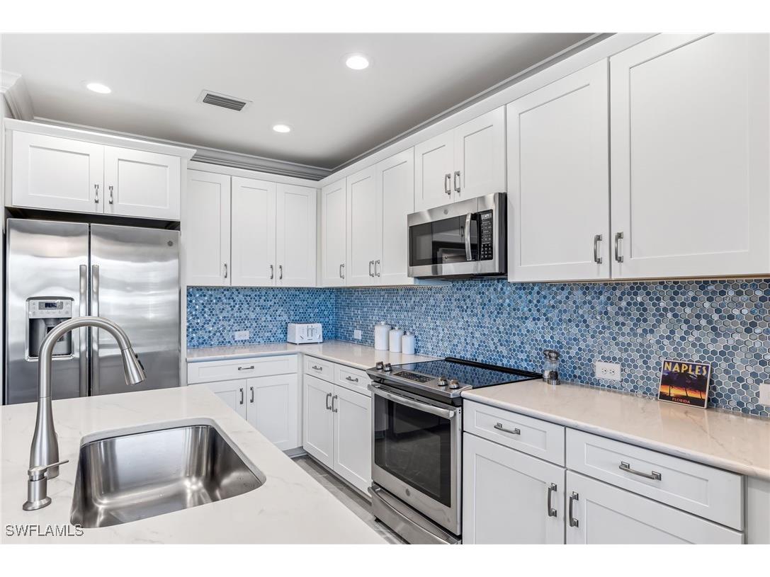 6948 Avalon Circle #604 Naples FL 34112 225037311 image12