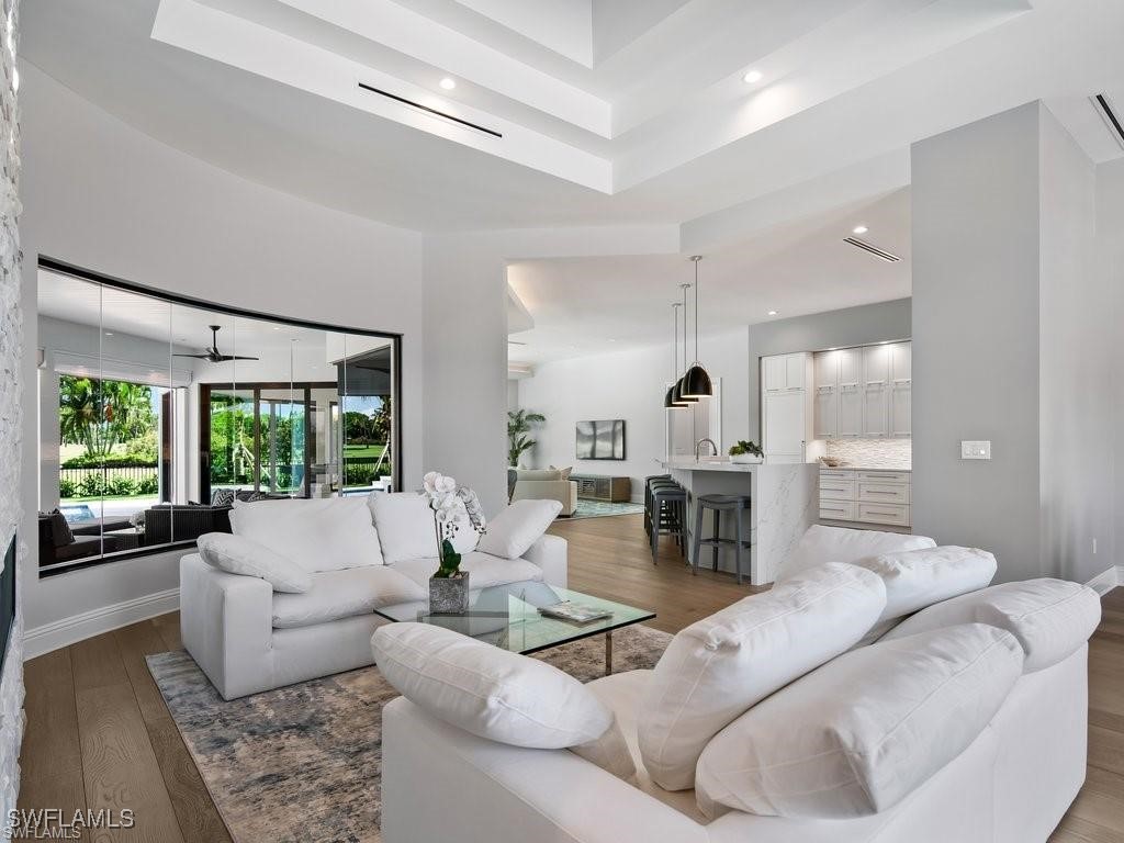 695 Wedge Drive Naples FL 34103 225069184 image5