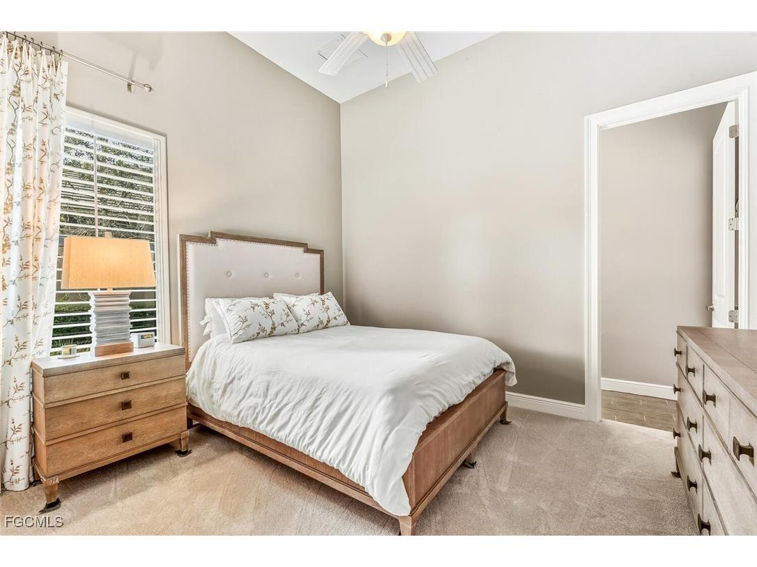 6951 Lakewood Isle Drive Fort Myers FL 33908 2025021134 image29