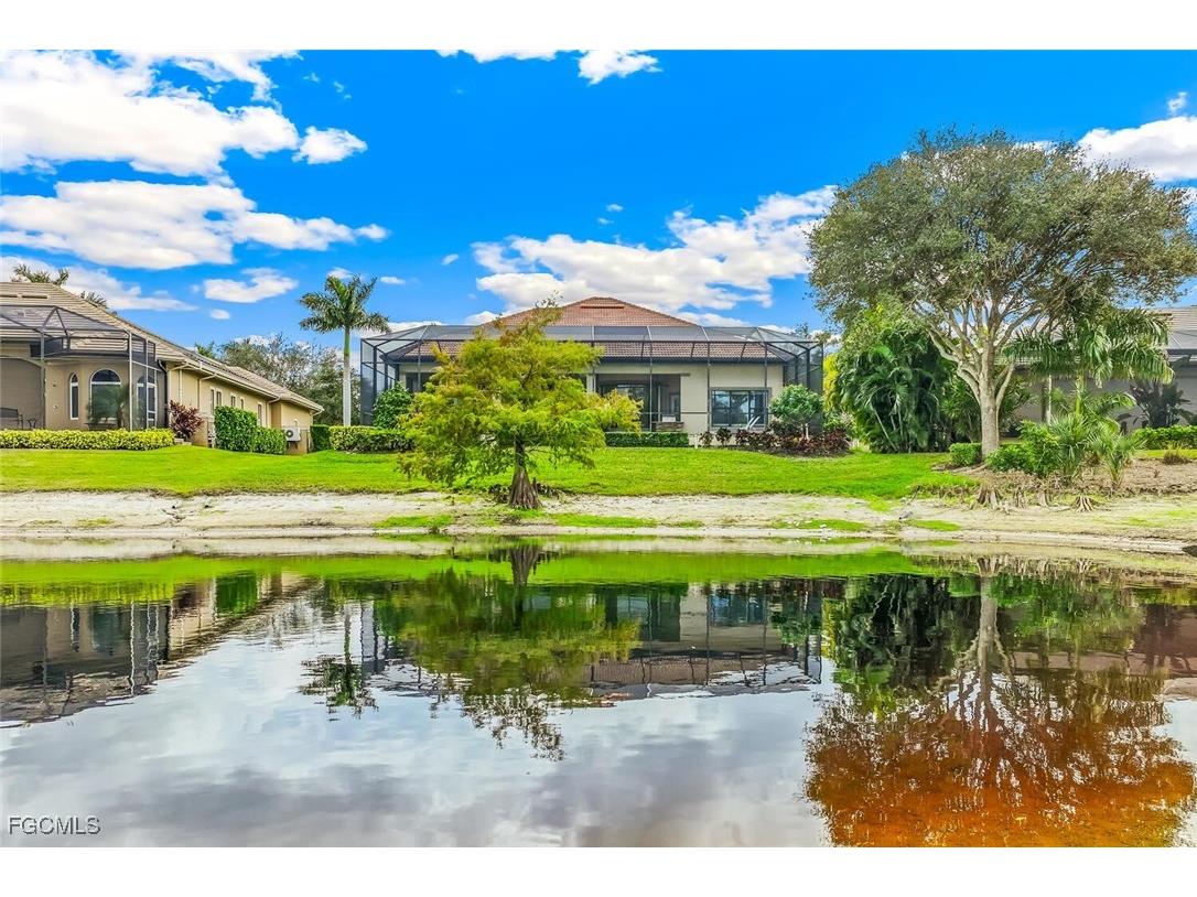 6951 Lakewood Isle Drive Fort Myers FL 33908 2025021134 image35