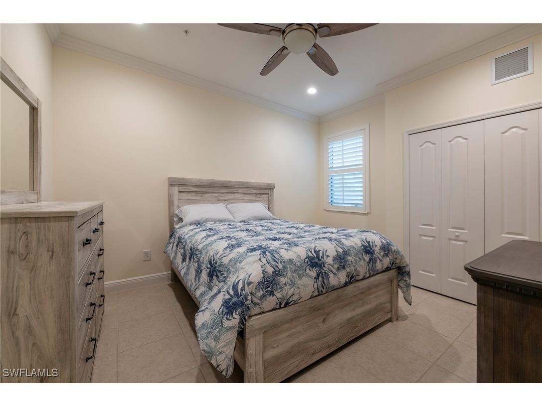 6954 Avalon Circle #702 Naples FL 34112 225064143 image10