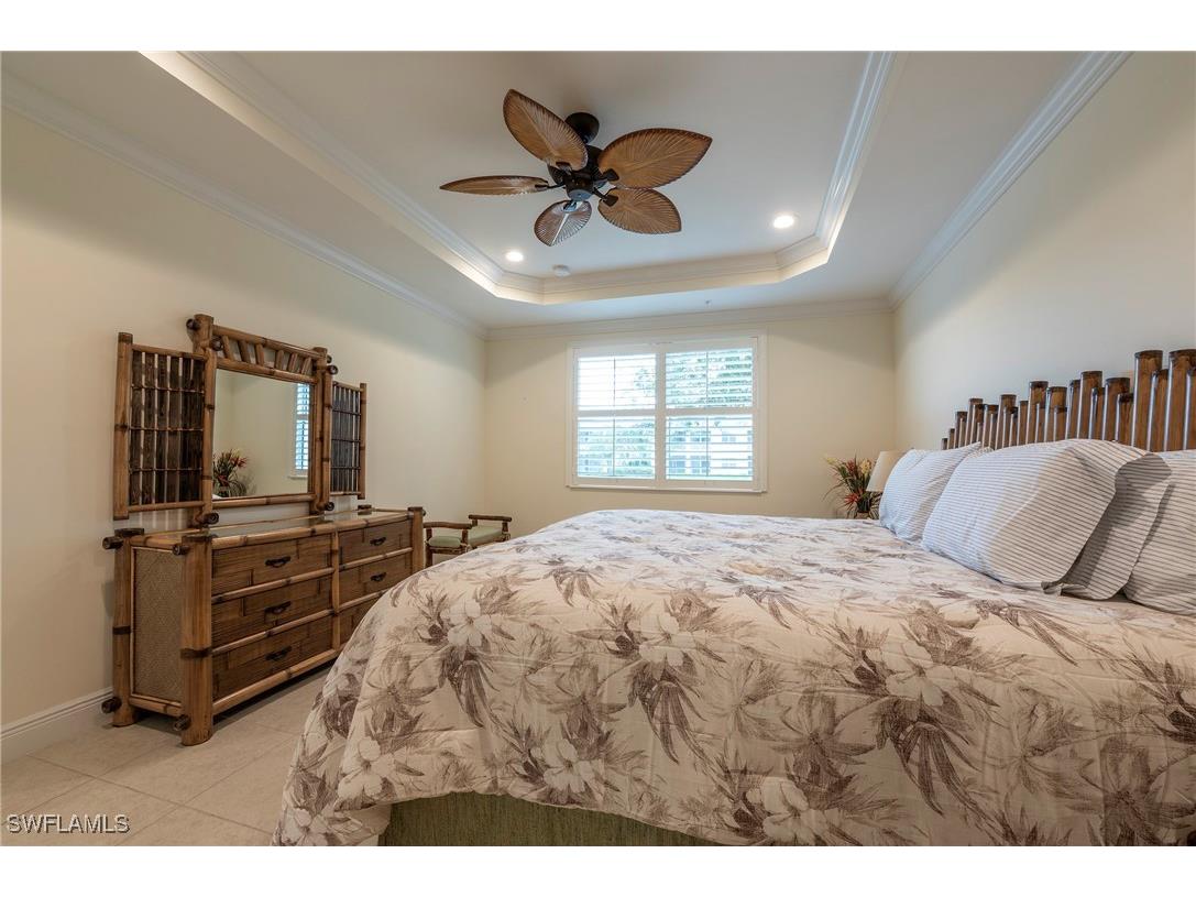 6954 Avalon Circle #702 Naples FL 34112 225064143 image12