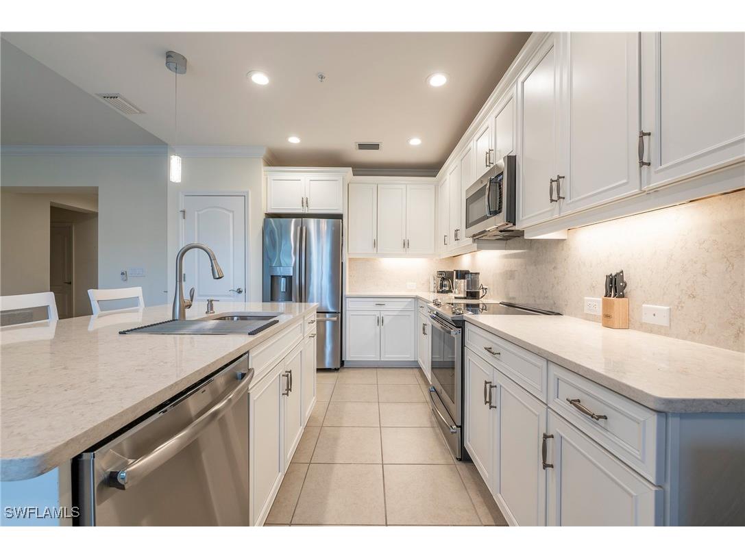 6954 Avalon Circle #702 Naples FL 34112 225064143 image20