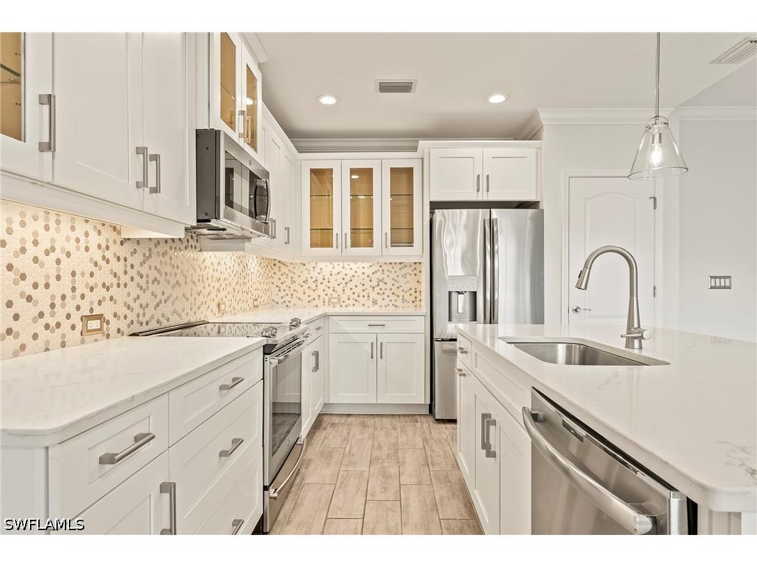 6954 Avalon Circle #703 Naples FL 34112 226025722 image8