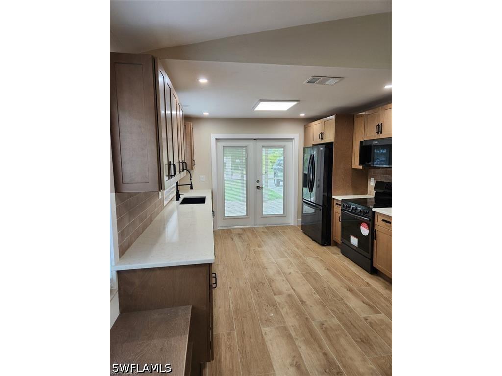 696 94th Avenue N Naples FL 34108 226025500 image7