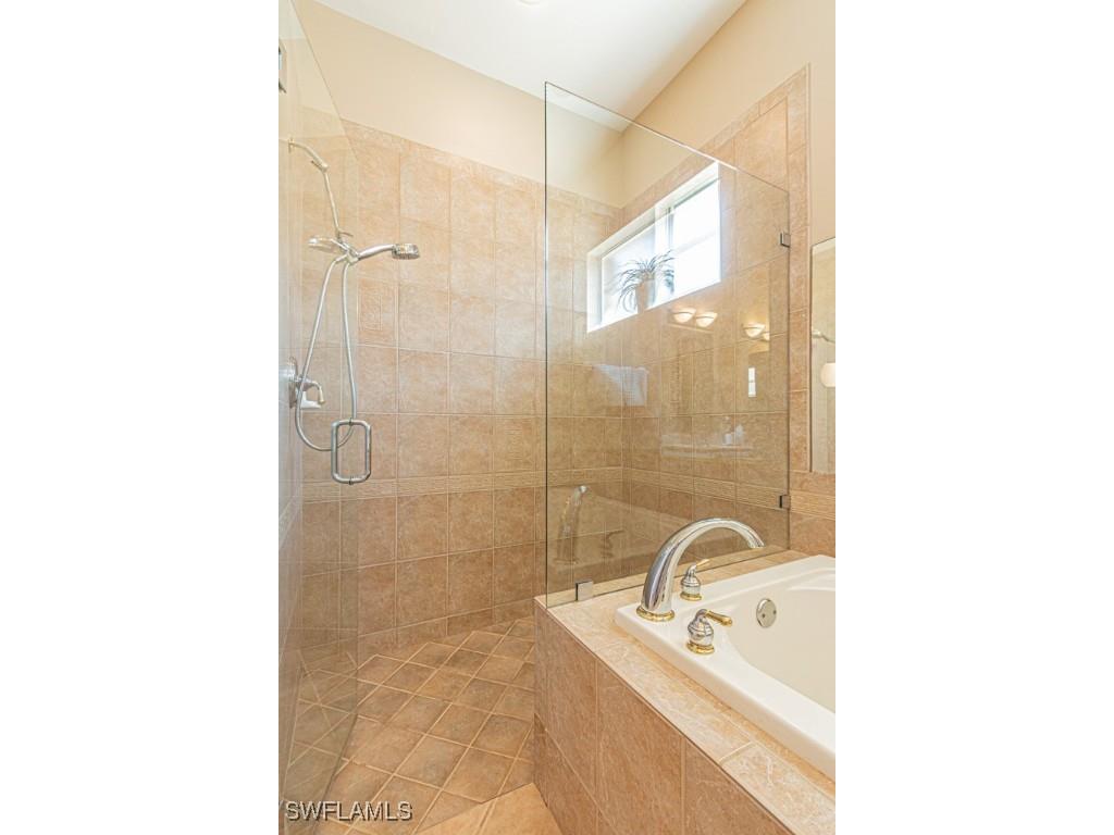 6968 Amen Corner Court Naples FL 34113 225076699 image17