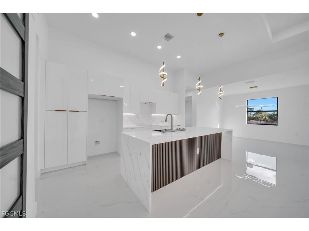 697 Whitmore Loop Lehigh Acres FL 33972 2026011350 image12