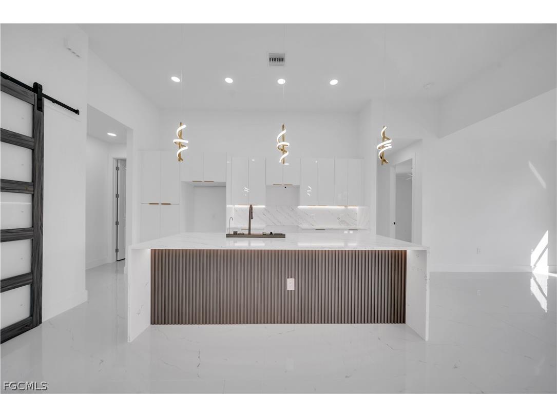 697 Whitmore Loop Lehigh Acres FL 33972 2026011350 image13