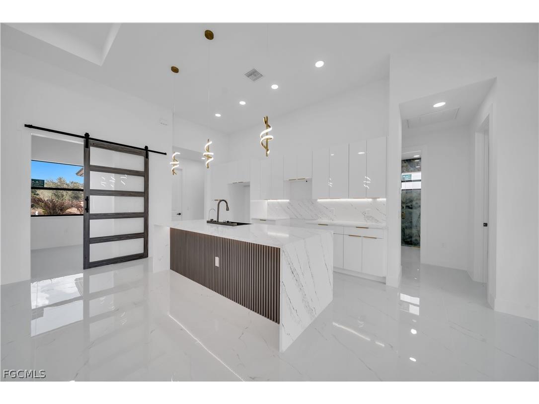 697 Whitmore Loop Lehigh Acres FL 33972 2026011350 image14