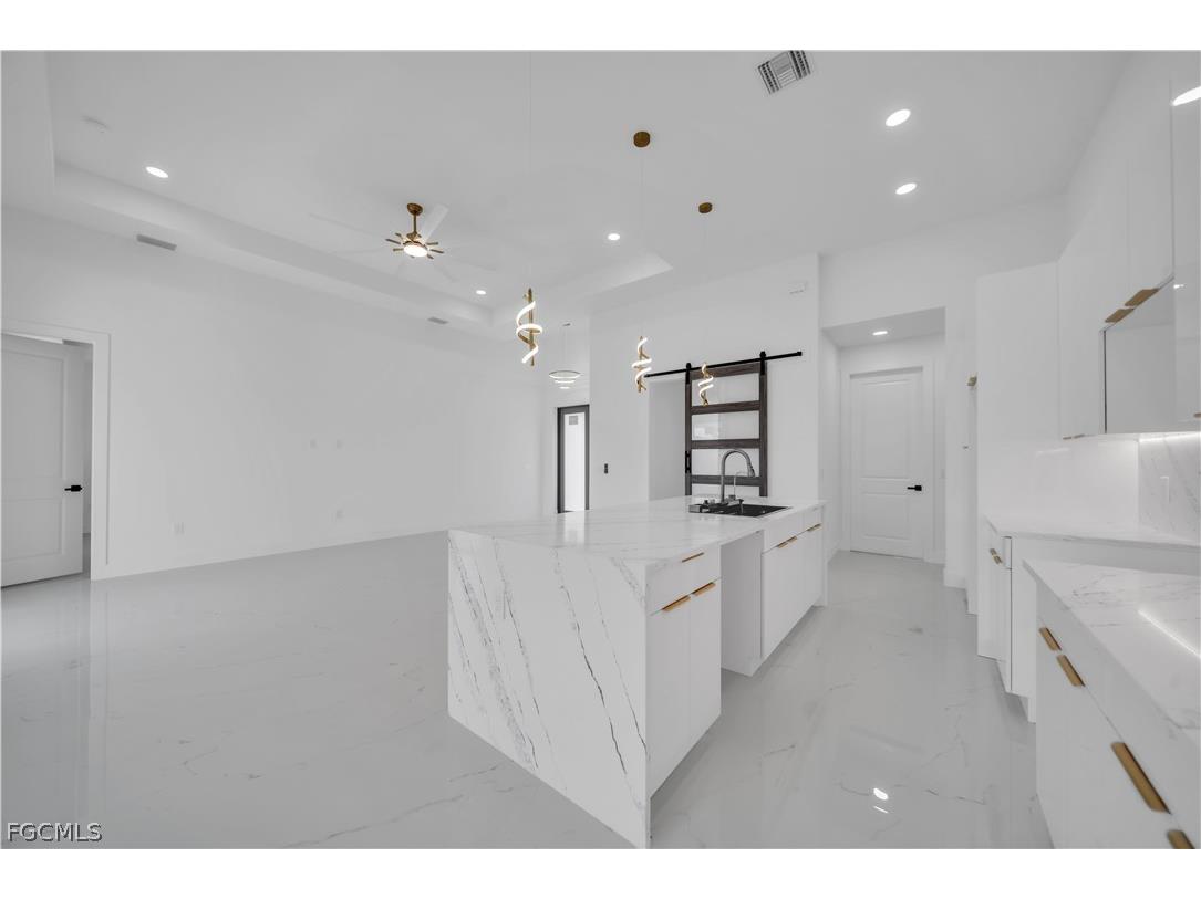 697 Whitmore Loop Lehigh Acres FL 33972 2026011350 image15