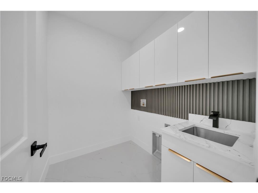 697 Whitmore Loop Lehigh Acres FL 33972 2026011350 image9