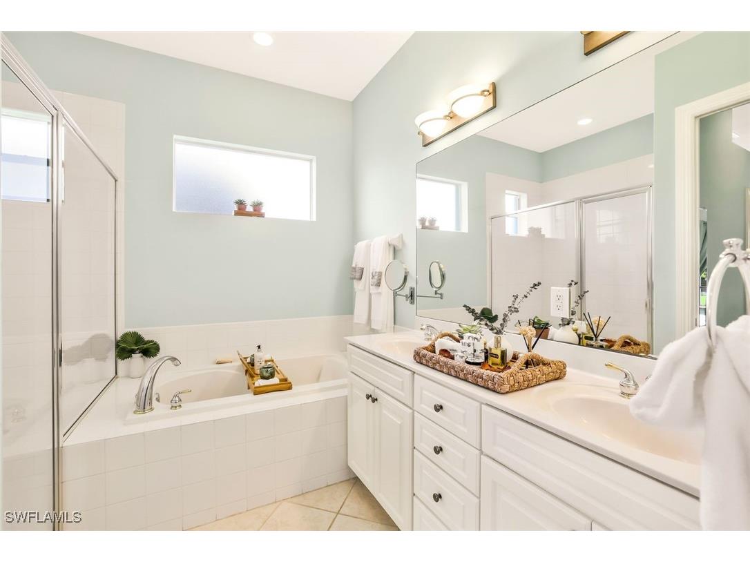 6972 Amen Corner Court Naples FL 34113 225080333 image12