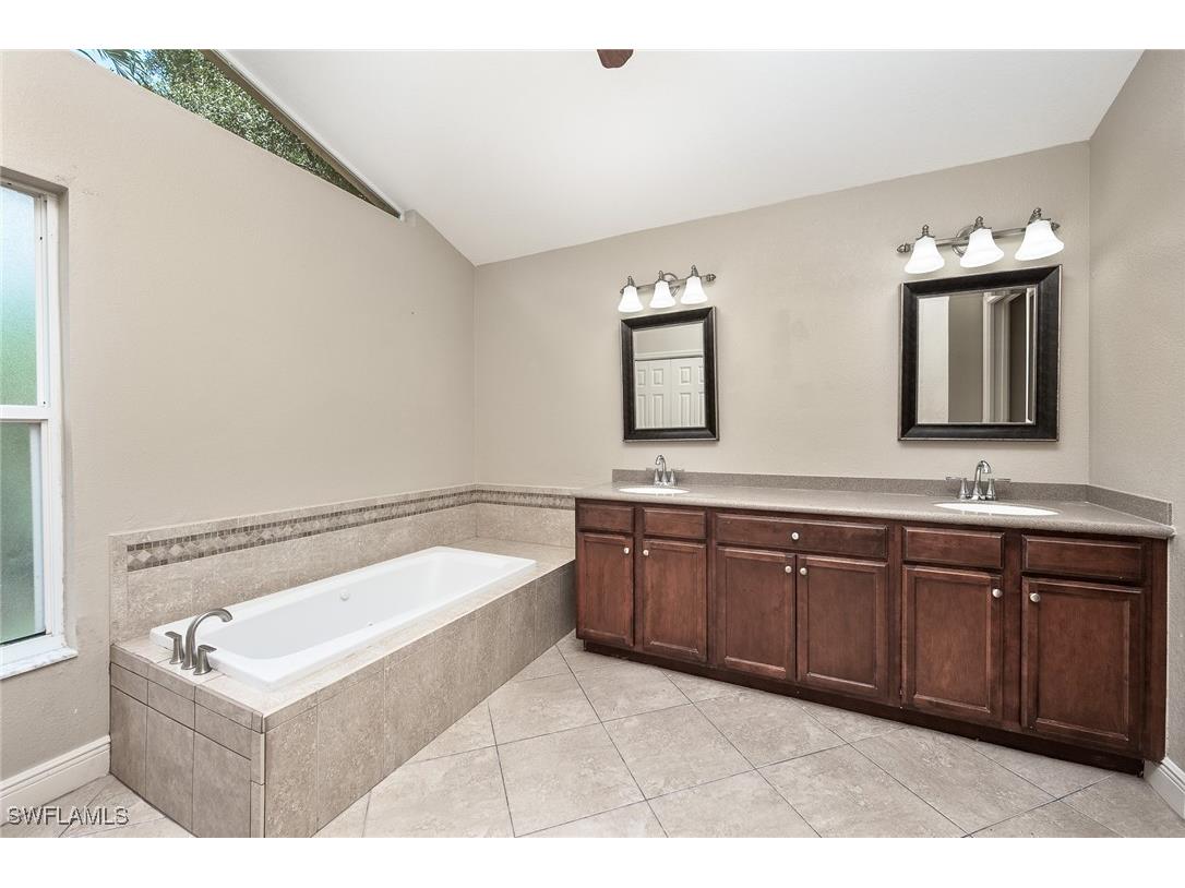 6975 Highland Park Circle Fort Myers FL 33966 224073037 image18