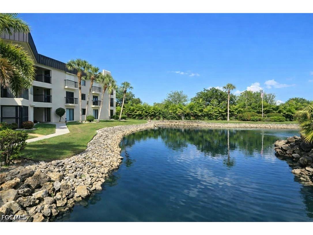 6979 Winkler Road #111 Fort Myers FL 33919 2026020776 image18