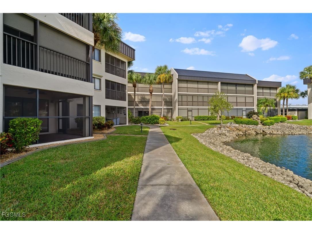 6979 Winkler Road #317 Fort Myers FL 33919 2025015289 image34