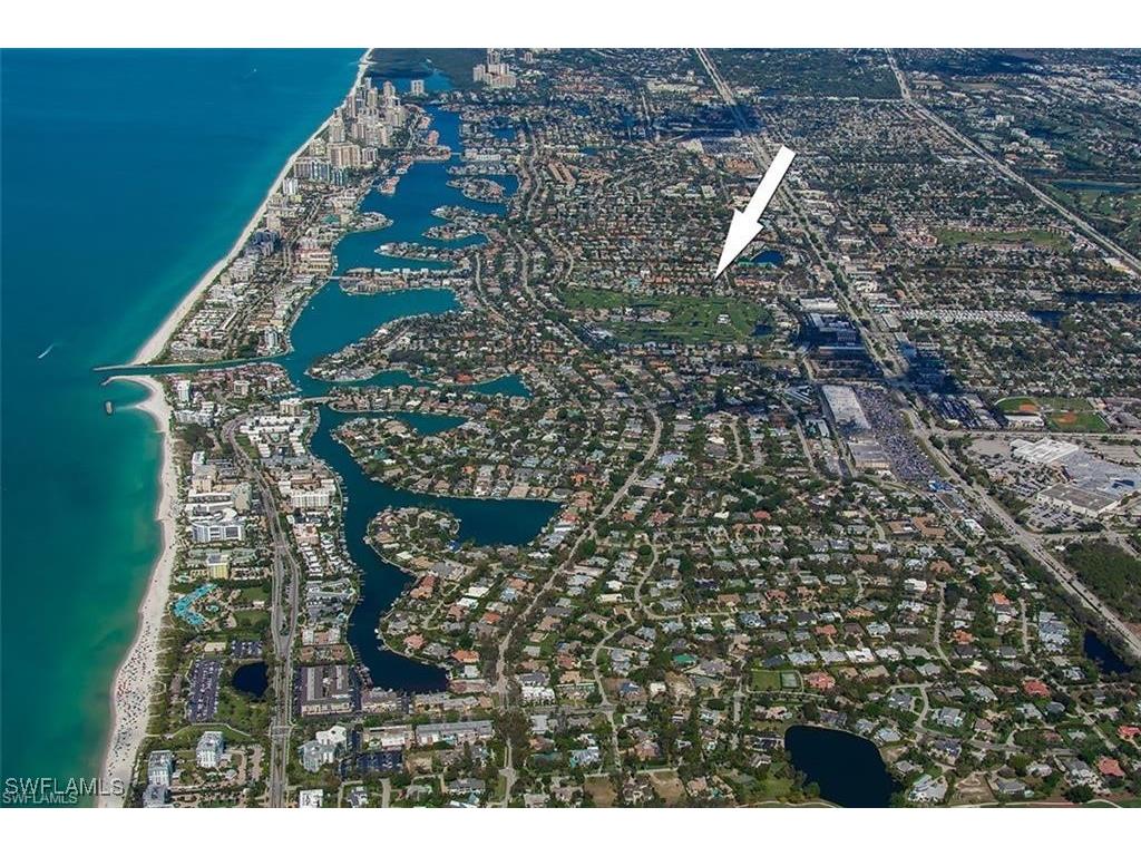 698 Fairway Terrace Naples FL 34103 225084910 image1