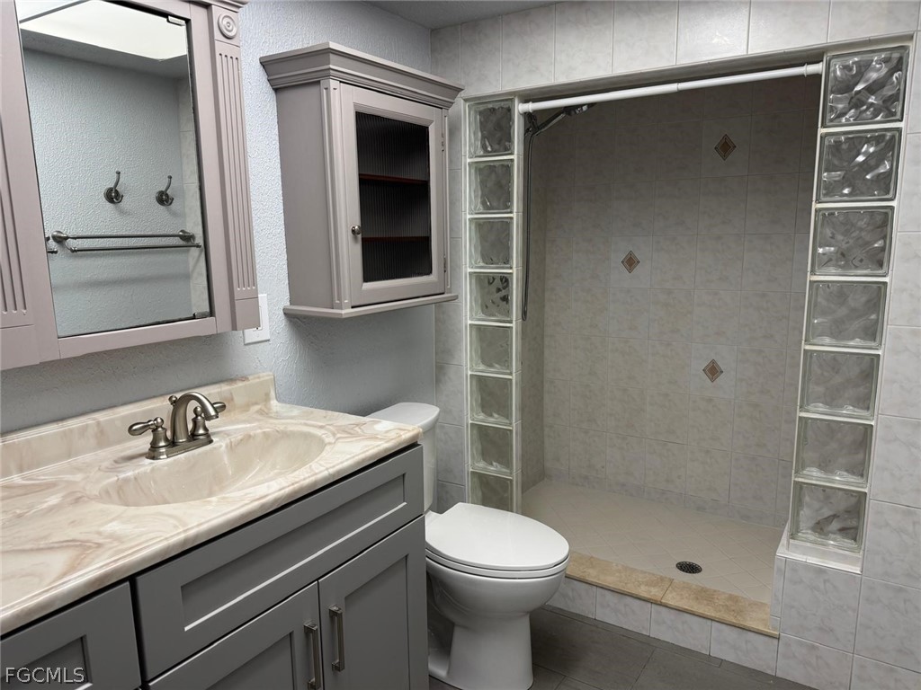 698 Muscogee Drive North Fort Myers FL 33903 2026011892 image2