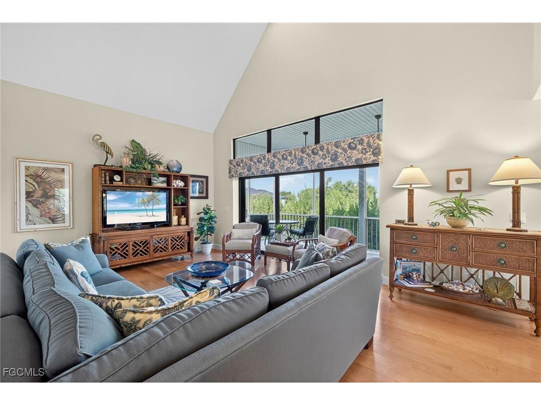 698 Spartina Court Sanibel FL 33957 2025022358 image3