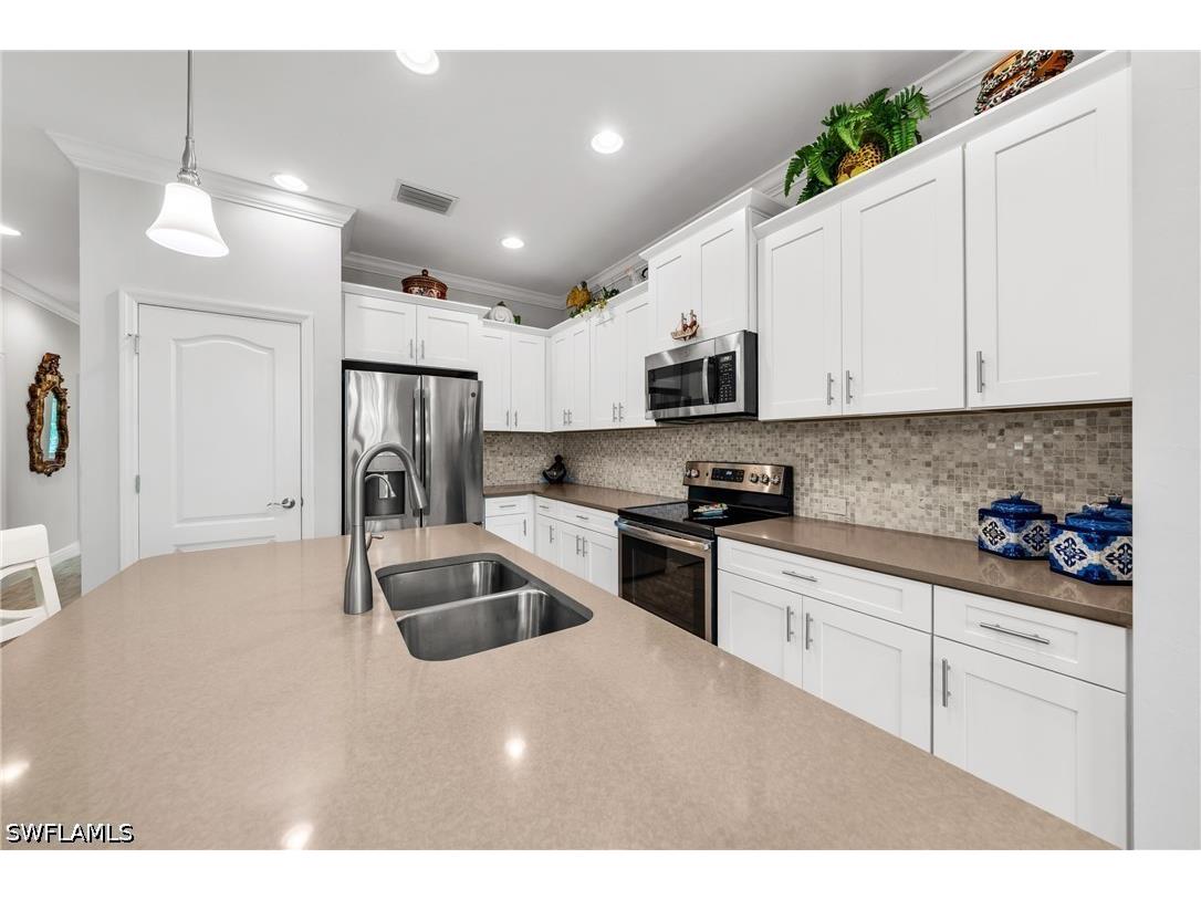 6981 Avalon Circle #1208 Naples FL 34112 226021230 image7