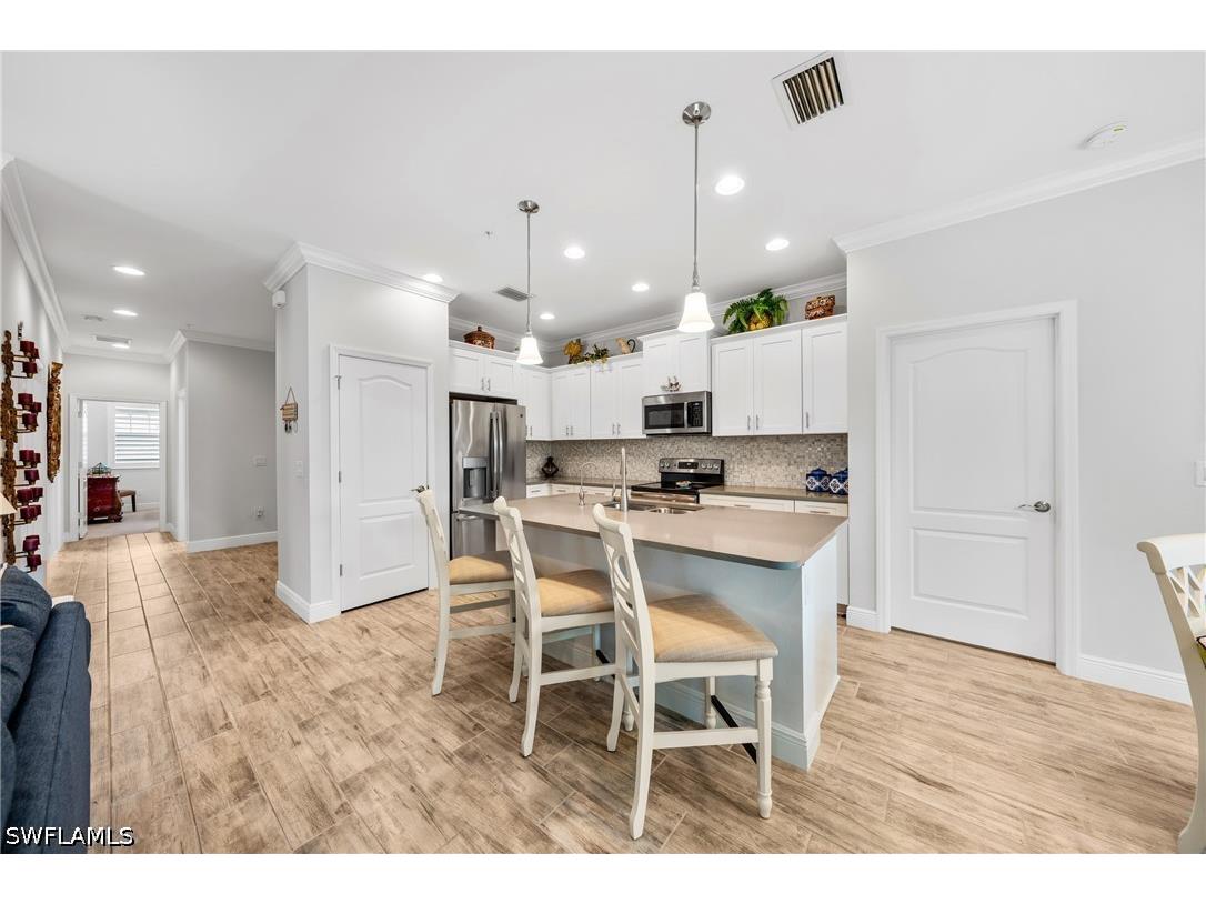 6981 Avalon Circle #1208 Naples FL 34112 226021230 image8