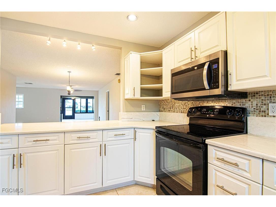 6984 Winkler Road Fort Myers FL 33919 2025011784 image3