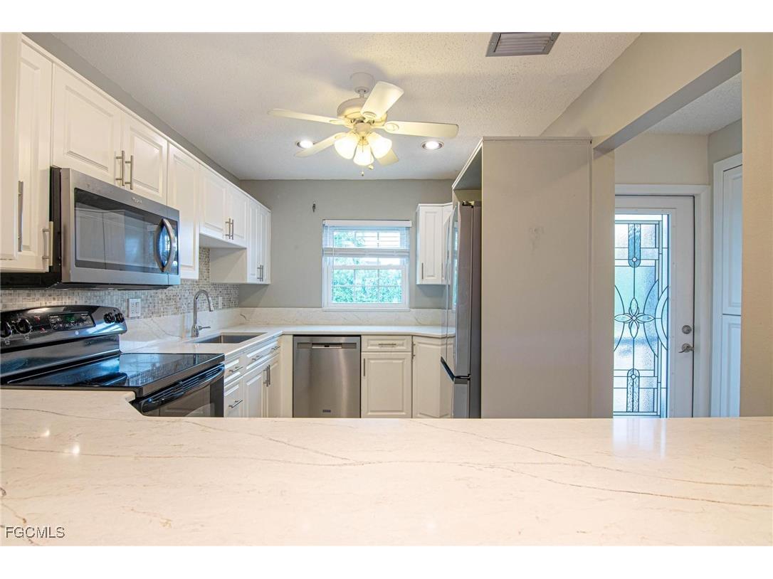 6984 Winkler Road Fort Myers FL 33919 2025011784 image7