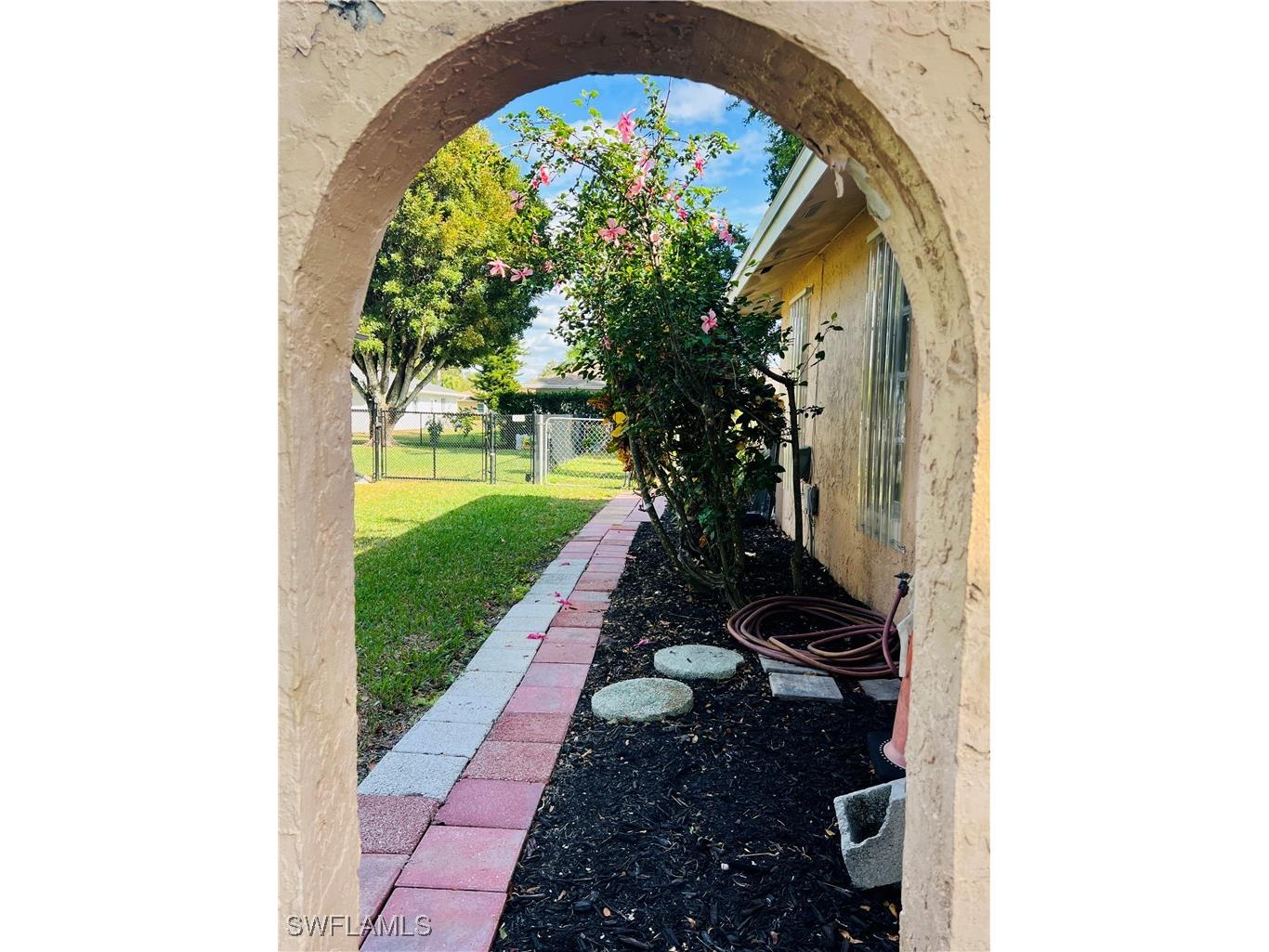 6986 Scarboro Drive Fort Myers FL 33919 225082308 image8