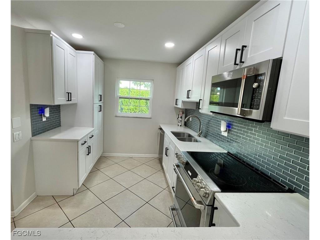 6986 Winkler Road Fort Myers FL 33919 2026003204 image12