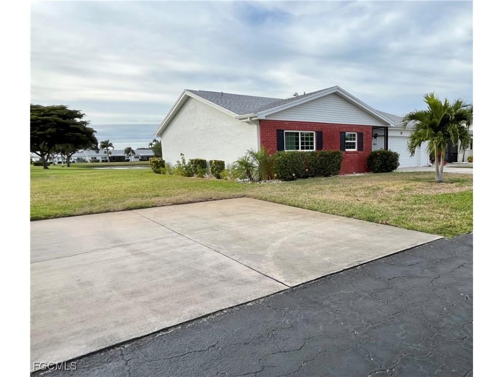 6986 Winkler Road Fort Myers FL 33919 2026003204 image32