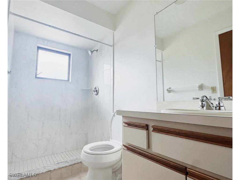 699 110th Avenue N #UNIT B Naples FL 34108 225082707 image14