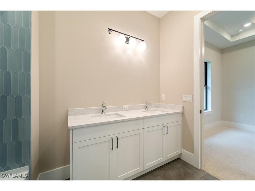 699 1st Street NW Naples FL 34120 225078466 image31