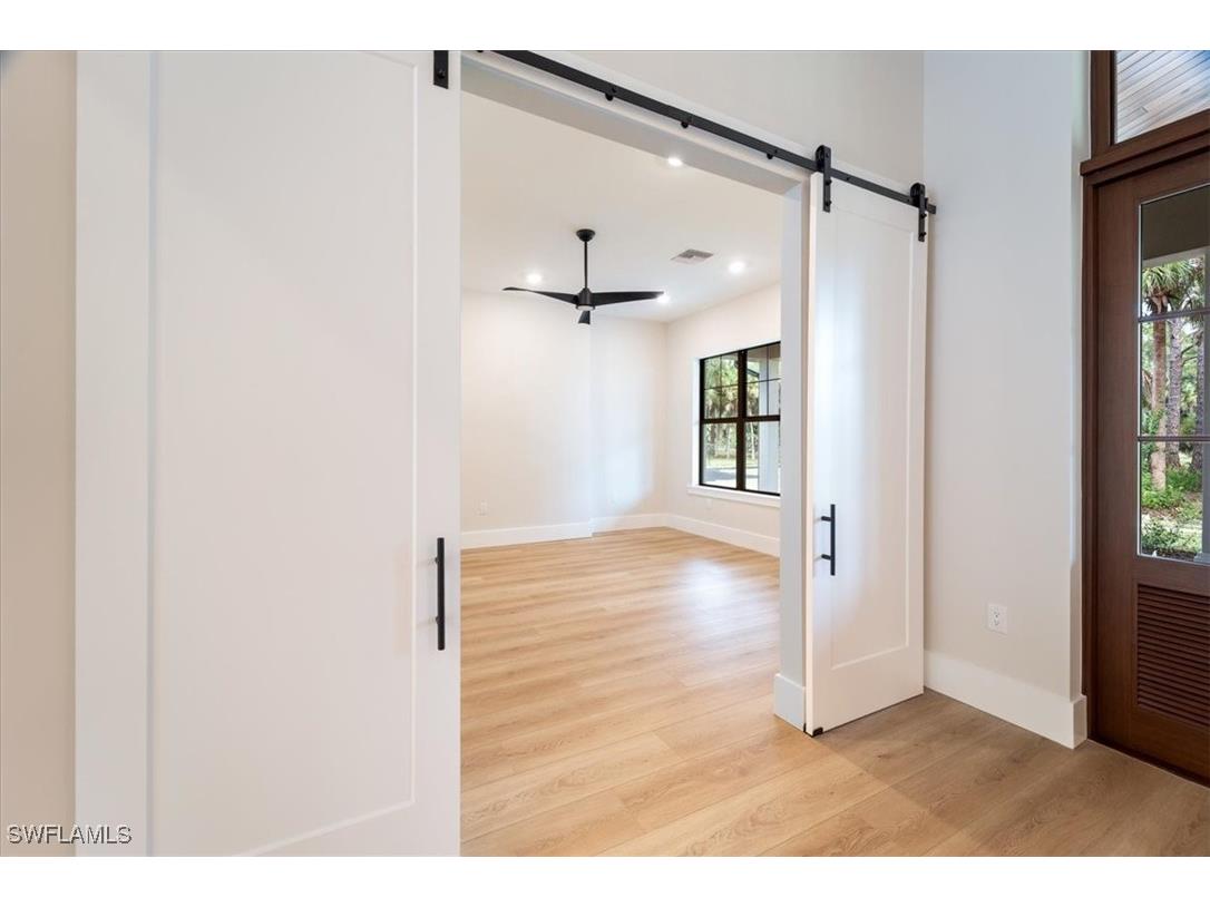 699 1st Street NW Naples FL 34120 225078466 image6