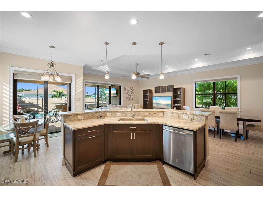 699 98th Avenue N Naples FL 34108 225075691 image9