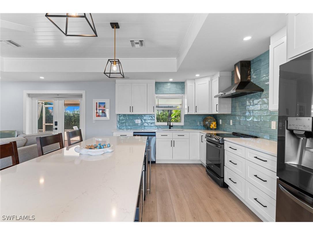 699 99th Avenue N Naples FL 34108 226010951 image10