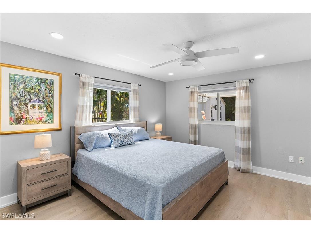 699 99th Avenue N Naples FL 34108 226010951 image16