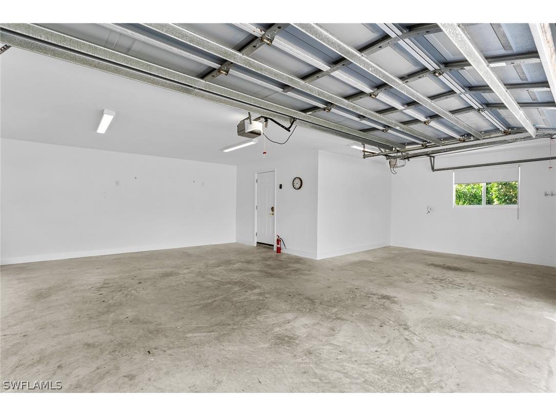 699 99th Avenue N Naples FL 34108 226010951 image28