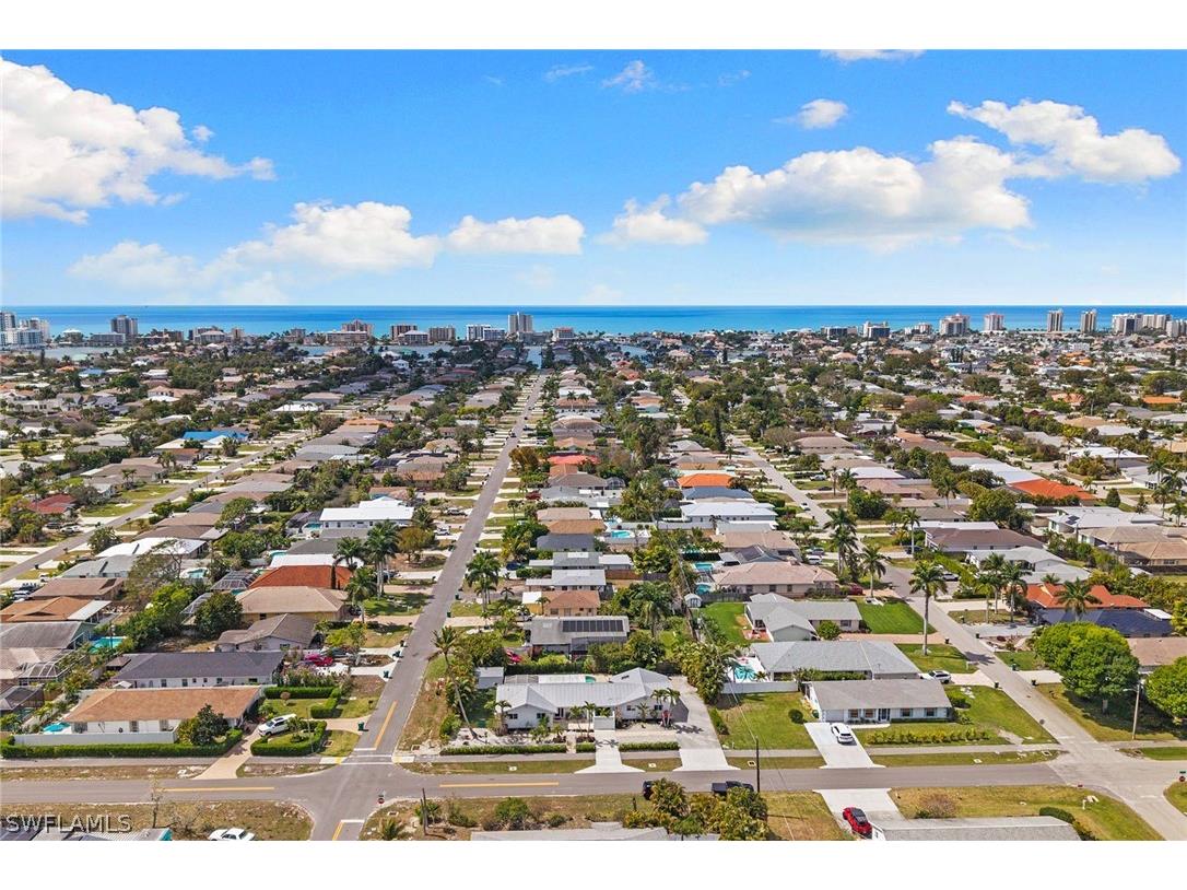 699 99th Avenue N Naples FL 34108 226010951 image43