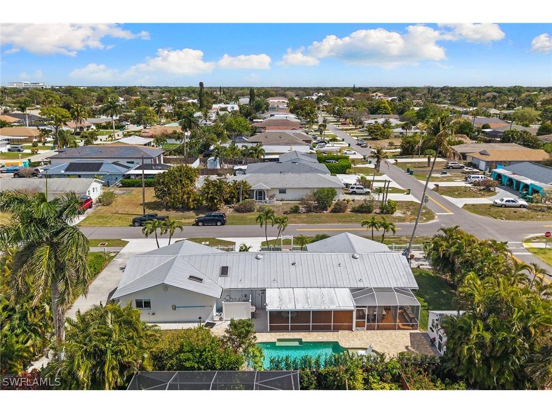 699 99th Avenue N Naples FL 34108 226010951 image46