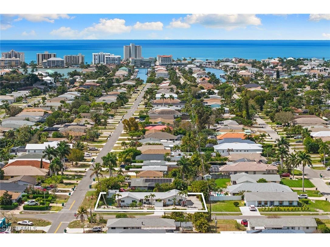 699 99th Avenue N Naples FL 34108 226010951 image47