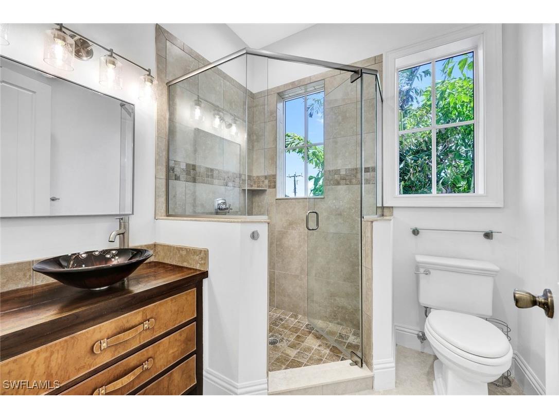 699 Fairway Terrace Naples FL 34103 225076782 image35