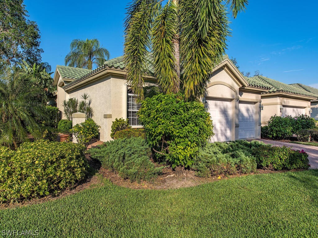 699 Vistana Circle #44 Naples FL 34119 222081319 image1