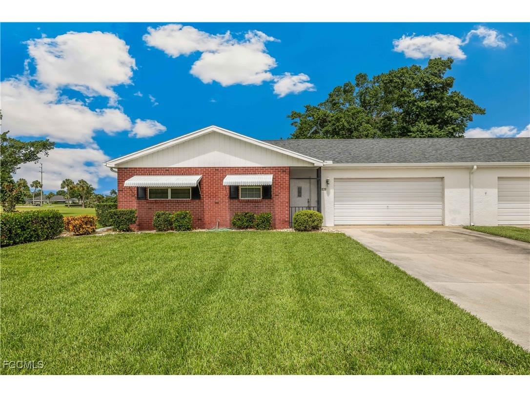 6992 Edgewater Circle Fort Myers FL 33919 2025024408 image1