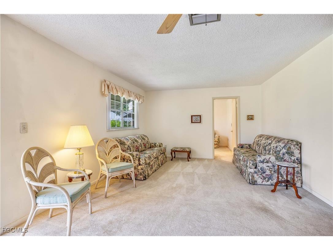 6992 Edgewater Circle Fort Myers FL 33919 2025024408 image10