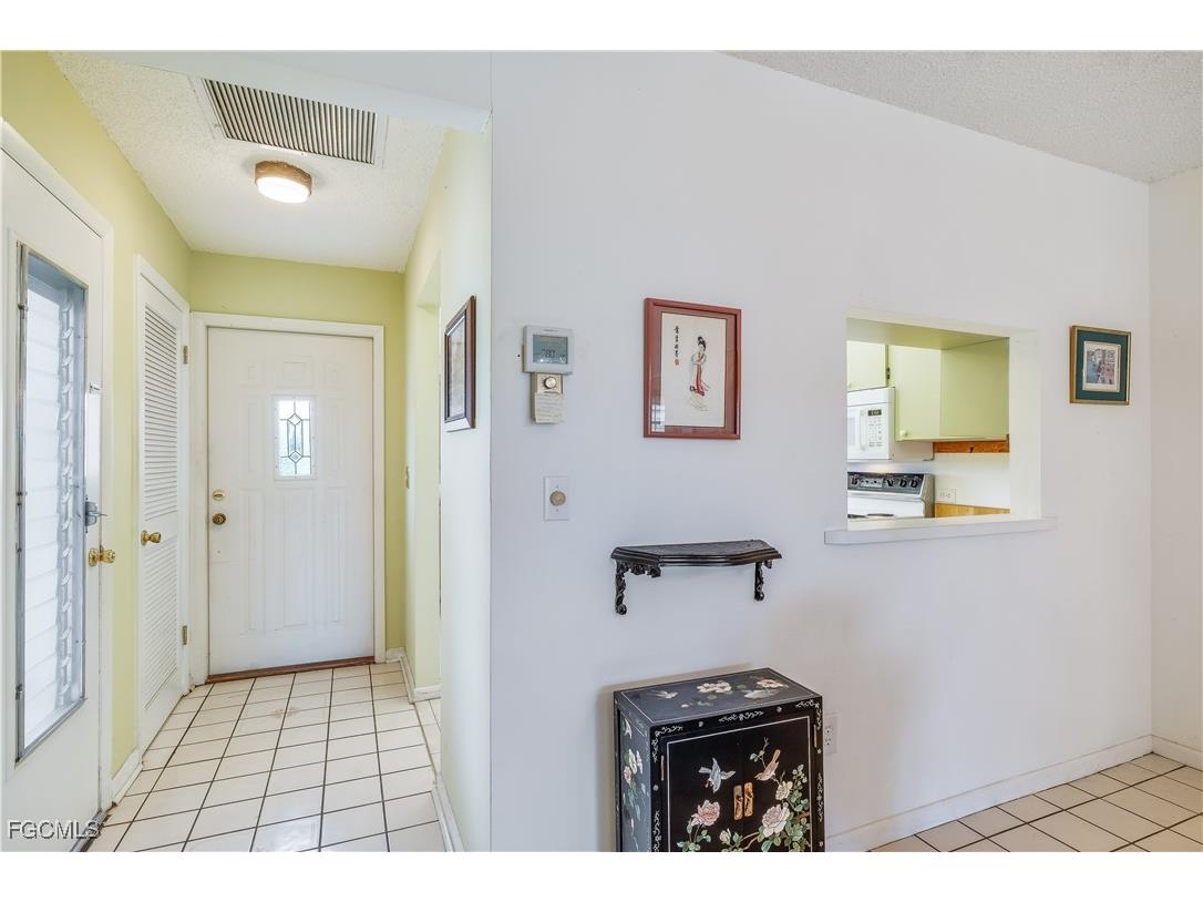 6992 Edgewater Circle Fort Myers FL 33919 2025024408 image11