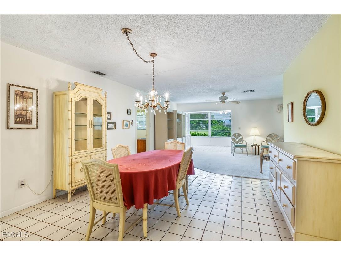 6992 Edgewater Circle Fort Myers FL 33919 2025024408 image2