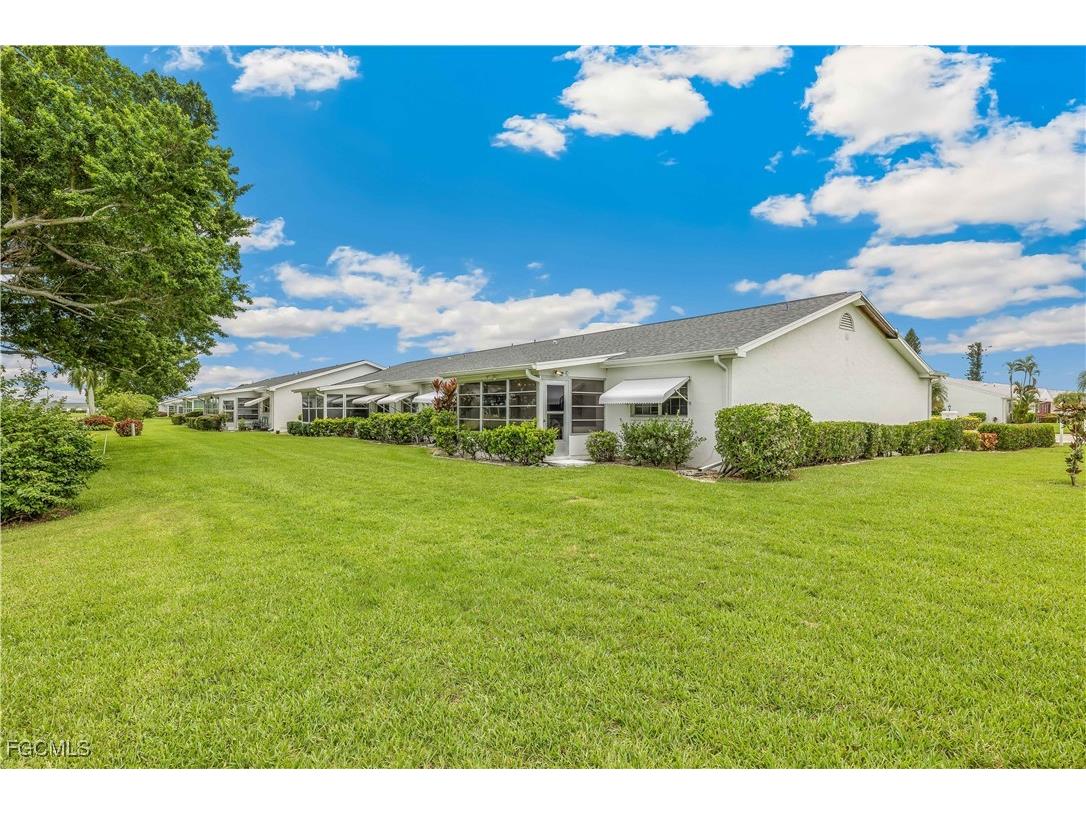 6992 Edgewater Circle Fort Myers FL 33919 2025024408 image20