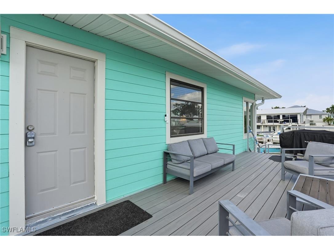 7 Avenida Carita Fort Myers Beach FL 33931 225084586 image11