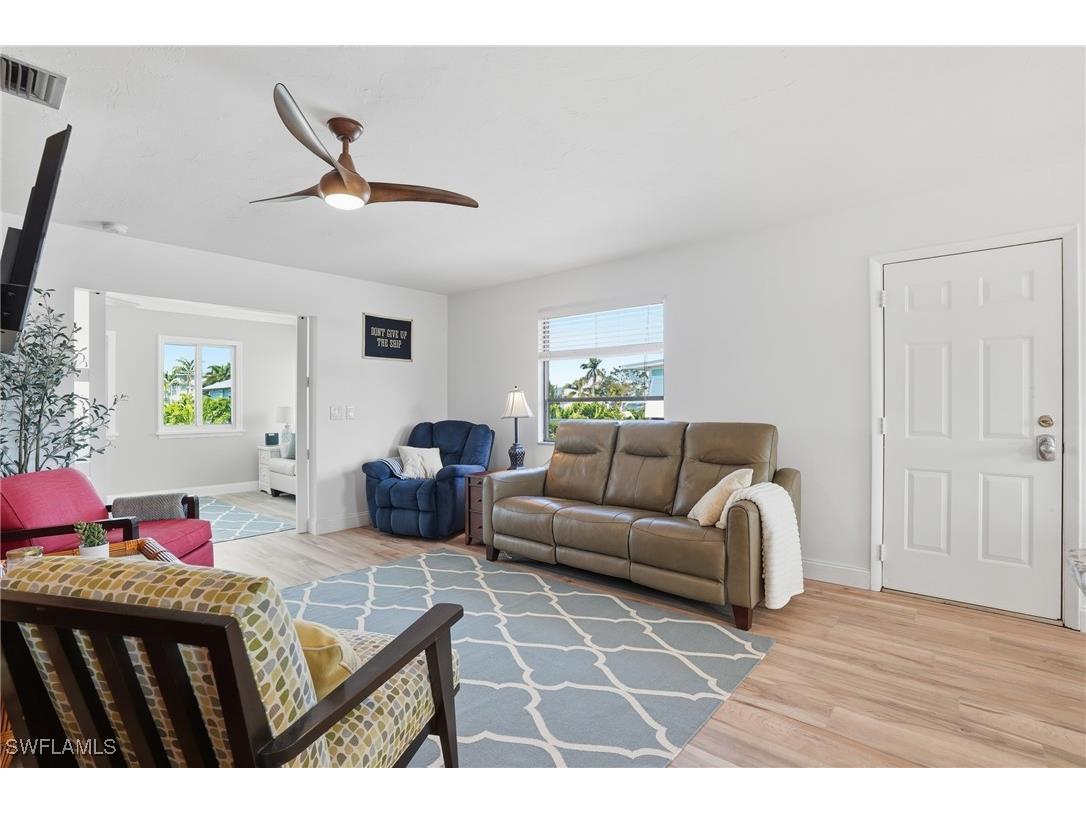 7 Avenida Carita Fort Myers Beach FL 33931 225084586 image12