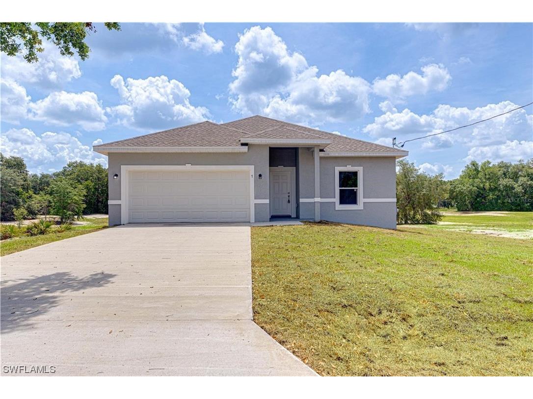 7 Bay Place Ln Ocklawaha FL 32179 223057030 image1